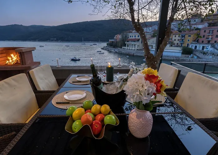 Guest house Riva Rabac