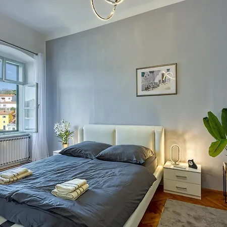 Casa de hóspedes Riva 4*